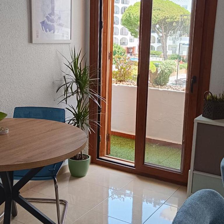 carabeo perla POOL CENTRO - Two-Bedroom Apartment - 7