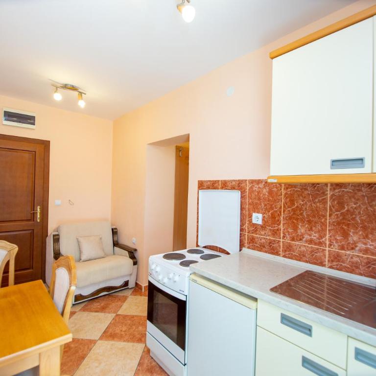 Apartmani Becici - Standard Apartment - 8