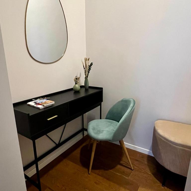 Archouse - Elegant apartment a 10 min dal Colosseo - Appartamento con 2 Camere da Letto - 2