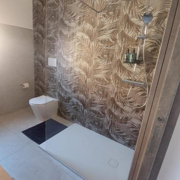 La Pilozza Guest Rooms - Camera Quadrupla con Vista Mare - 6