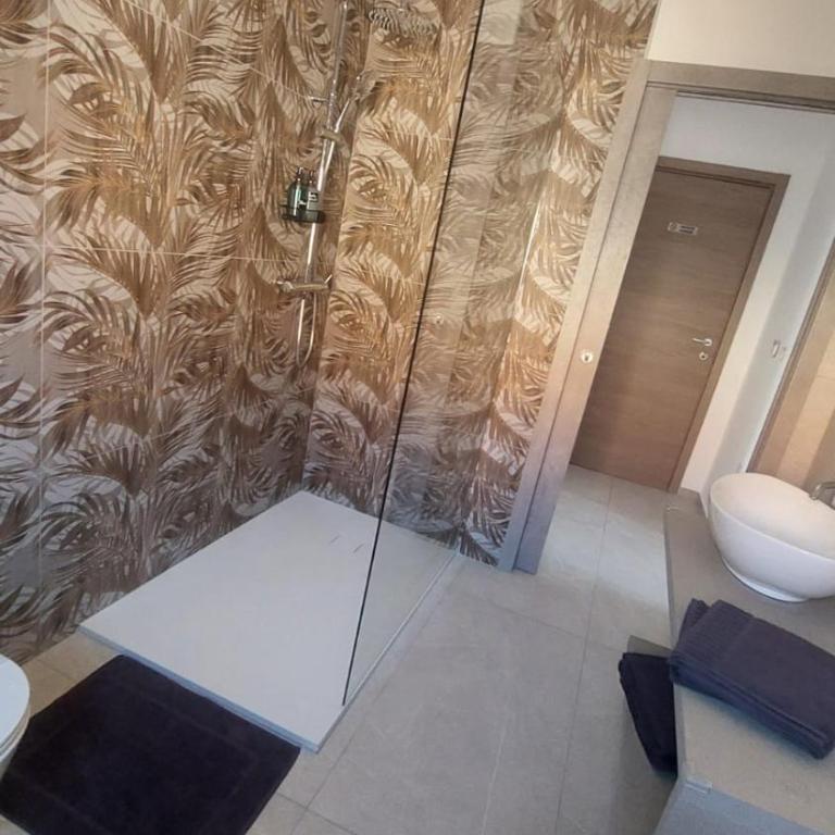 La Pilozza Guest Rooms - Camera Quadrupla con Vista Mare - 5