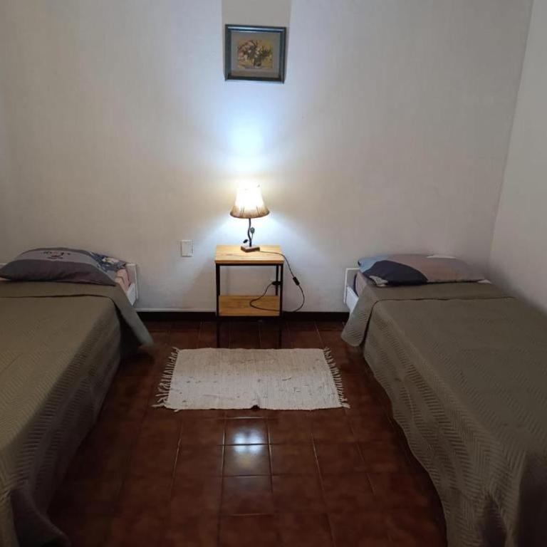 Departamento Céntrico con Estacionamiento - Apartamento de 2 dormitorios - 4