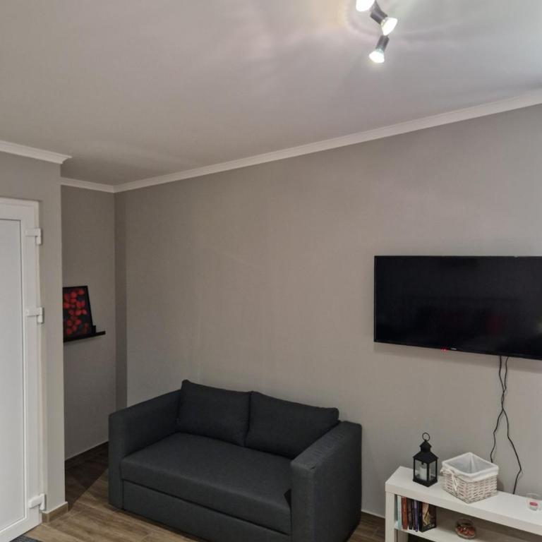 Apartman83 - One-Bedroom Apartment - 14