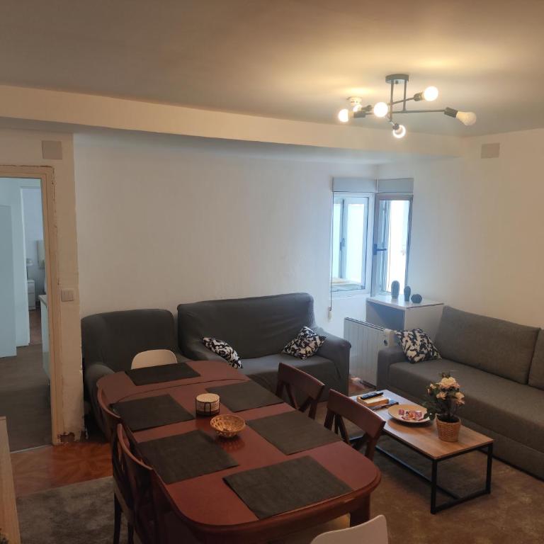 Amplio piso céntrico - Apartamento de 3 dormitorios - 3