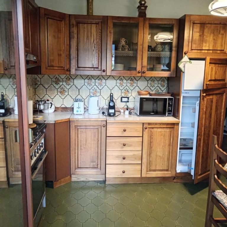 Casa Damari - Appartamento con 3 Camere da Letto e Vista Montagna - 8