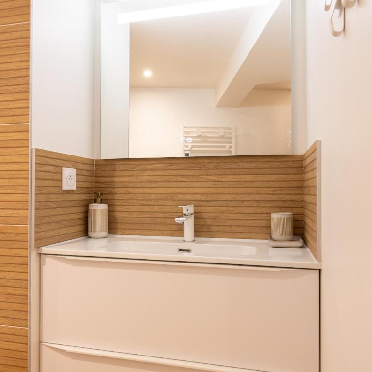 La P'tite Barque des Remparts Plage - One-Bedroom Apartment - 14