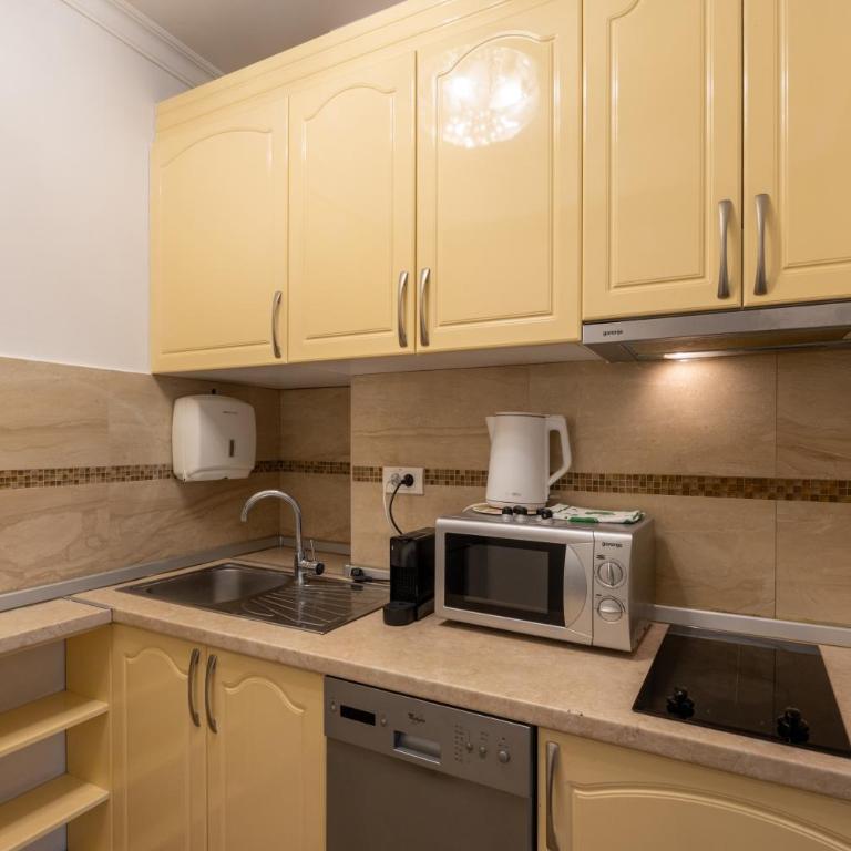 Belgrade Center Apartment Lux III - Deluks Apartman sa 2 Spavaće Sobe i Pogledom na Vrt - 10