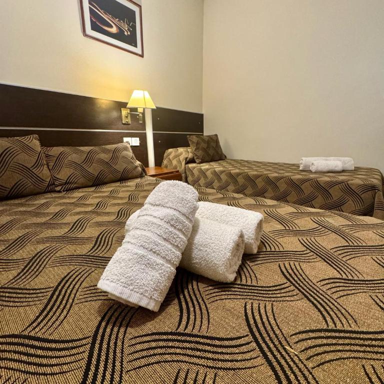 Nuevo Hotel Pacifico - Habitación Triple - 2