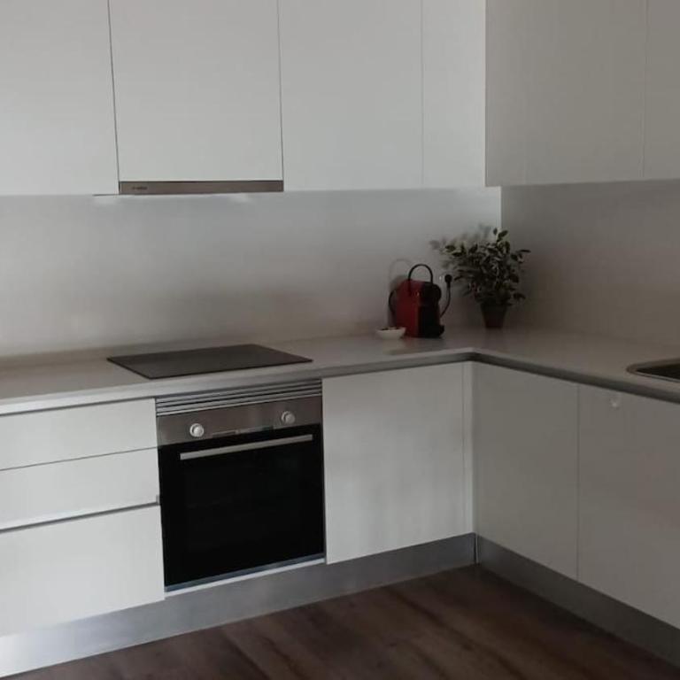 Contemporary 2BR with Pool & Gym - Apartamento de 1 dormitorio - 12