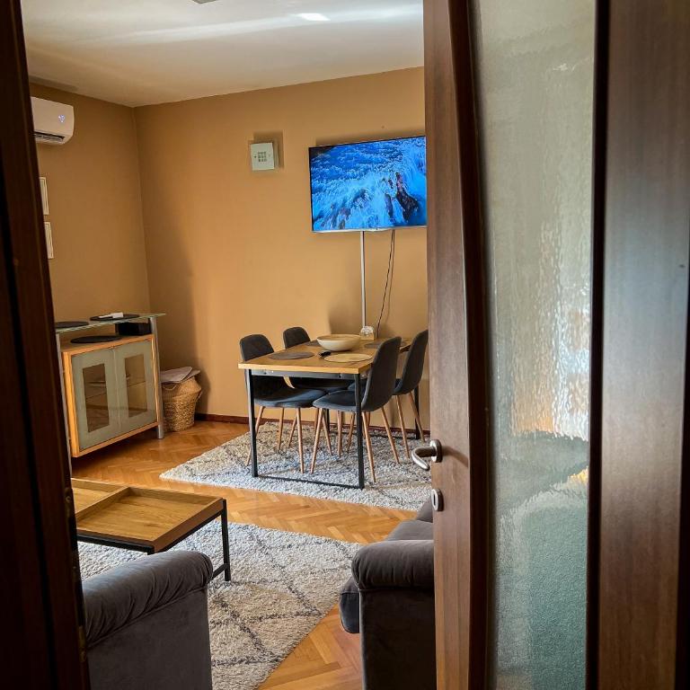 Apartman Mostar centar - Two-Bedroom Apartment - 13