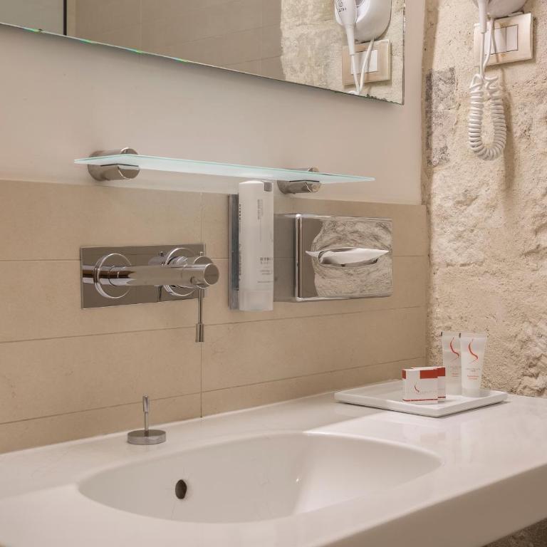 New Villa Carlotta - Camera Tripla - 7