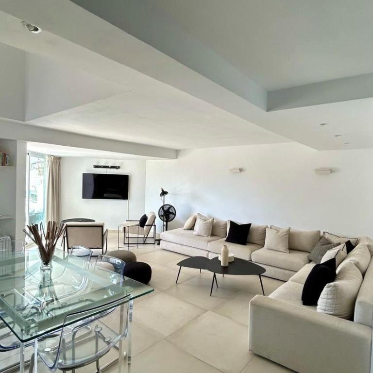 Fabulous Duplex with Sea and Pool Views 2 min walk from beach 3 bedrooms - Apartamento de 3 dormitorios - 15