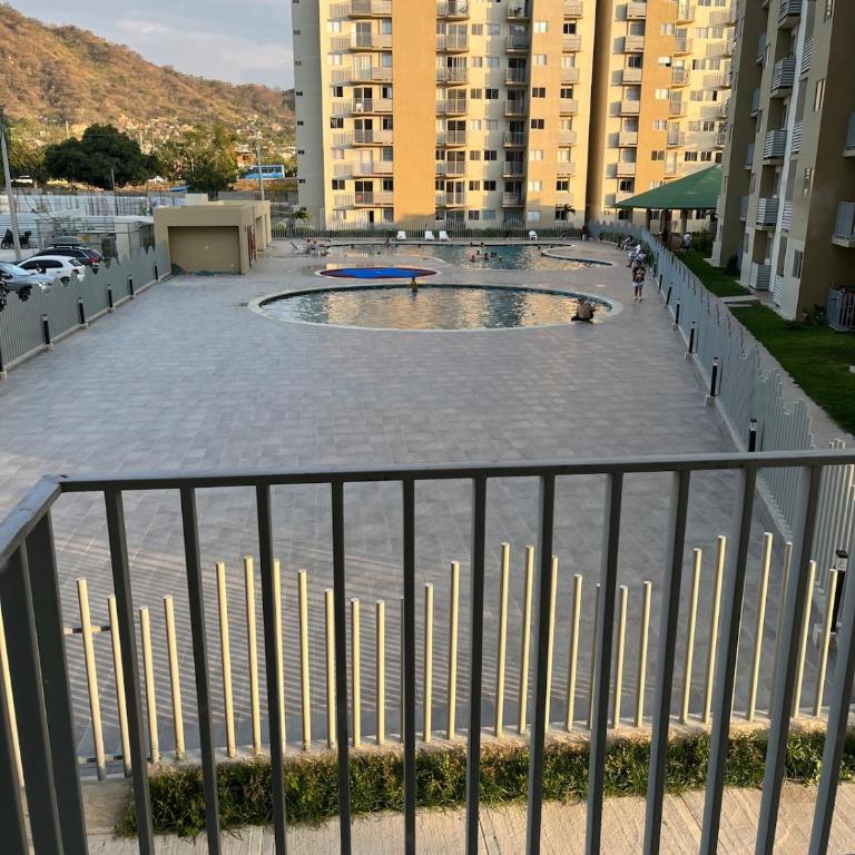 Cómodo Apartamento Santa Marta con piscina y parqueadero - Two-Bedroom Apartment with Pool View - 18