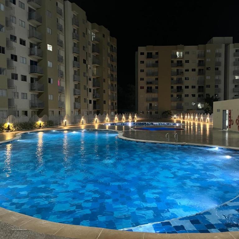 Cómodo Apartamento Santa Marta con piscina y parqueadero - Two-Bedroom Apartment with Pool View - 1