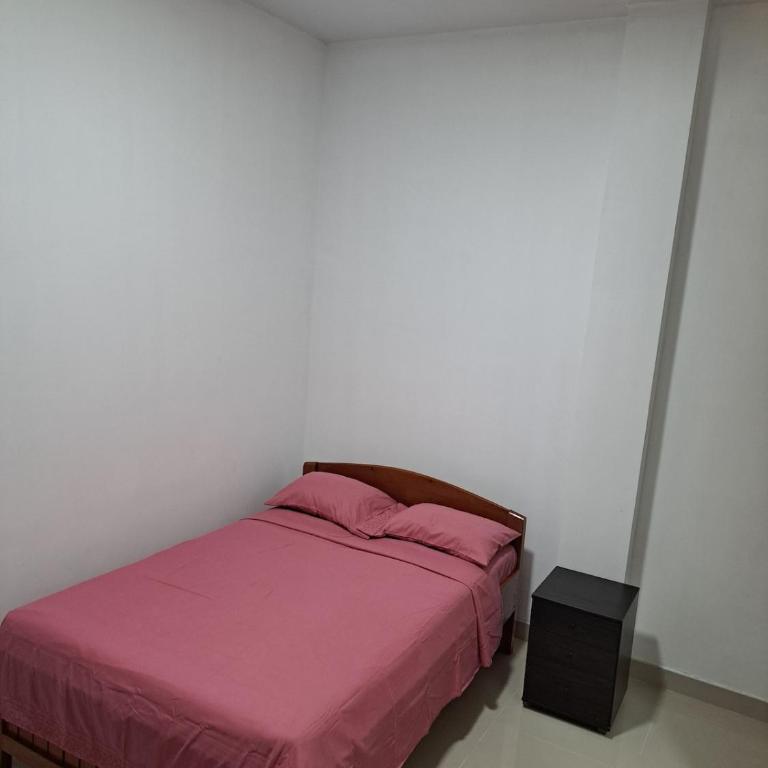 Habitación Amoblada - One-Bedroom Apartment - 1