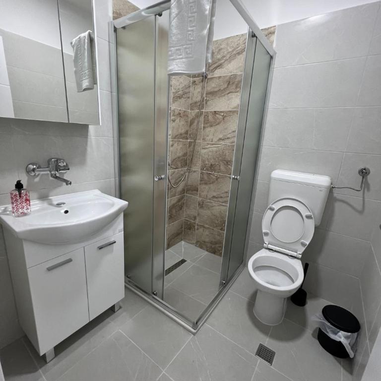 Central Park Residence - Basic Triple Room - 15