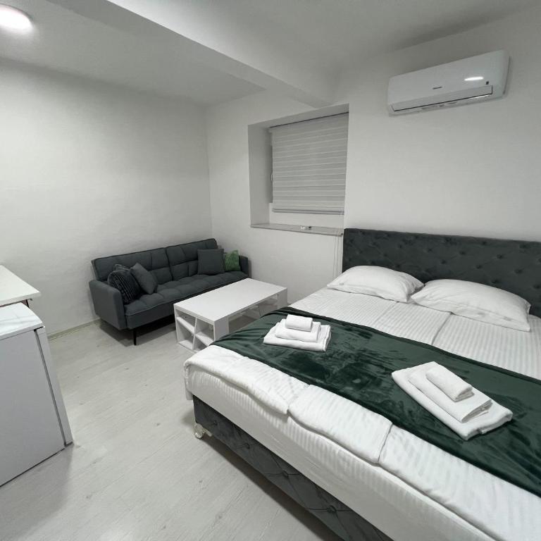 Central Park Residence - Basic Triple Room - 5