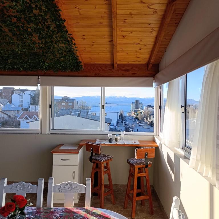 Vistas soñadas, centro, calido, ubicacion ideal - Two-Bedroom Deluxe Apartment - 4