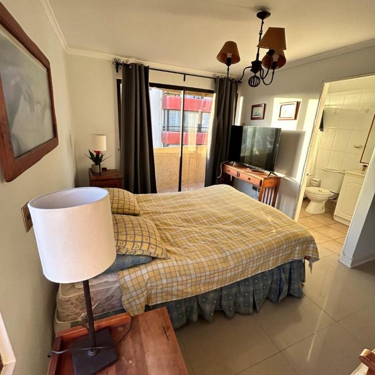 Apartamento frente a la playa - Four-Bedroom Apartment with Balcony - 5