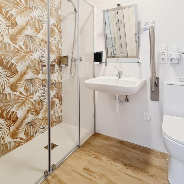Bilbao ROOMS Lidon - Double Room with Private Bathroom - 20