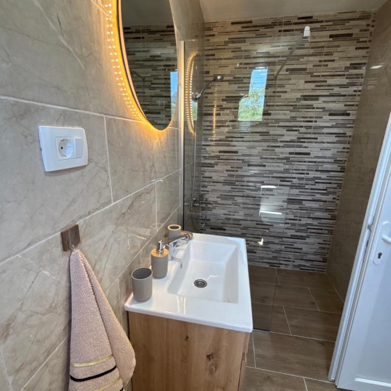 Villa Mia apartments - Standardna Soba sa 2 Bračna Kreveta (Queen-size) - 12
