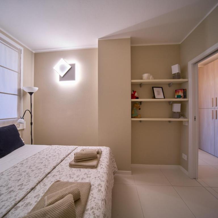 Hide View - Two-Bedroom Apartment - 14
