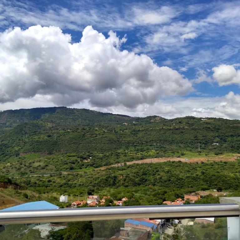 Apartamento con espectacular vista en San Gil - Two-Bedroom Apartment with Mountain View - 17