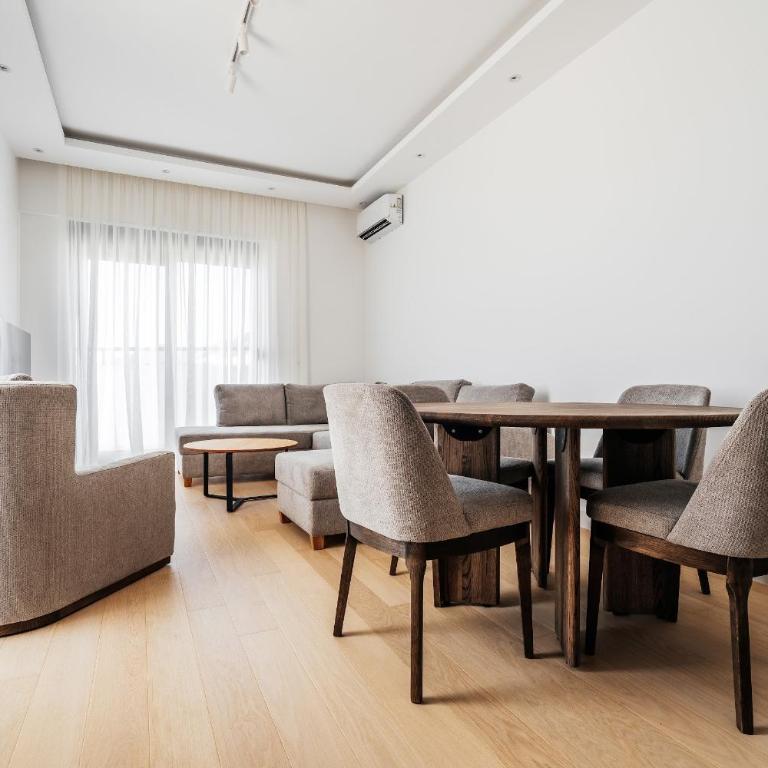 Twin Towers By In Property - Apartment with Sea View - 4