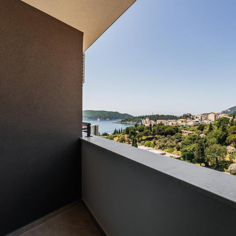 Twin Towers By In Property - Apartment with Sea View - 18