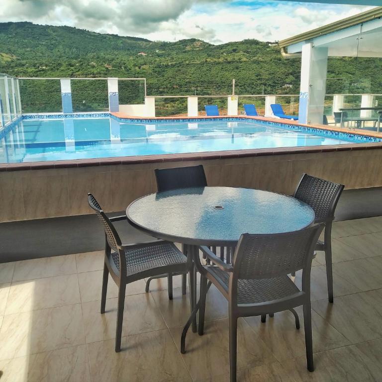 Apartamento con espectacular vista en San Gil - Two-Bedroom Apartment with Mountain View - 3