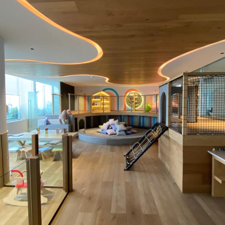 Elegante loft apartment Paseo Santa Lucia king size bed, alberca, gym, parking, kids club - One-Bedroom Apartment - 37