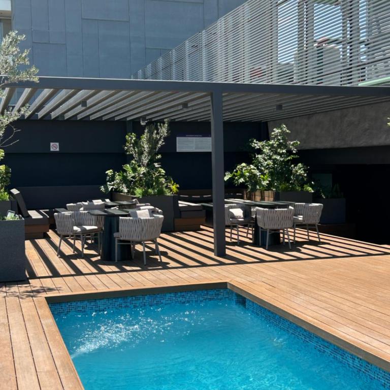 Elegante loft apartment Paseo Santa Lucia king size bed, alberca, gym, parking, kids club - One-Bedroom Apartment - 26