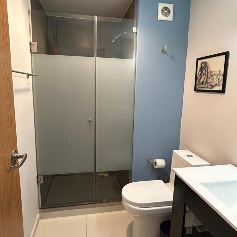 Elegante loft apartment Paseo Santa Lucia king size bed, alberca, gym, parking, kids club - One-Bedroom Apartment - 22