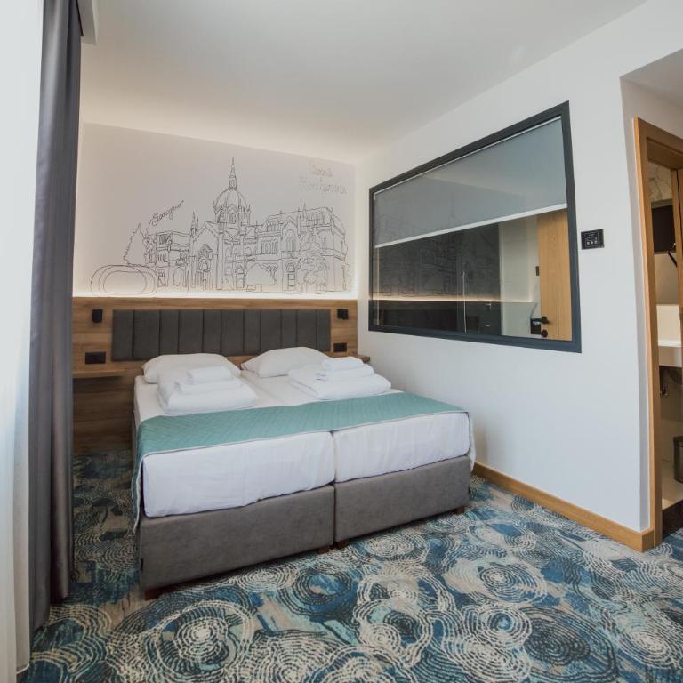 Hotel Boutique Anoma - Standardna Dvokrevetna Soba sa Bračnim Krevetom - 1