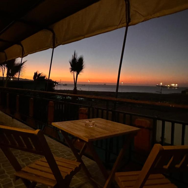 Hostal El Ancla - Double Room with Shared Bathroom - 2