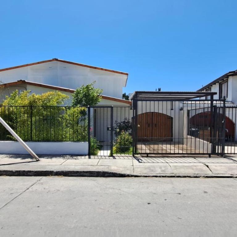 Casa azucenas sindempart - Four-Bedroom House - 3