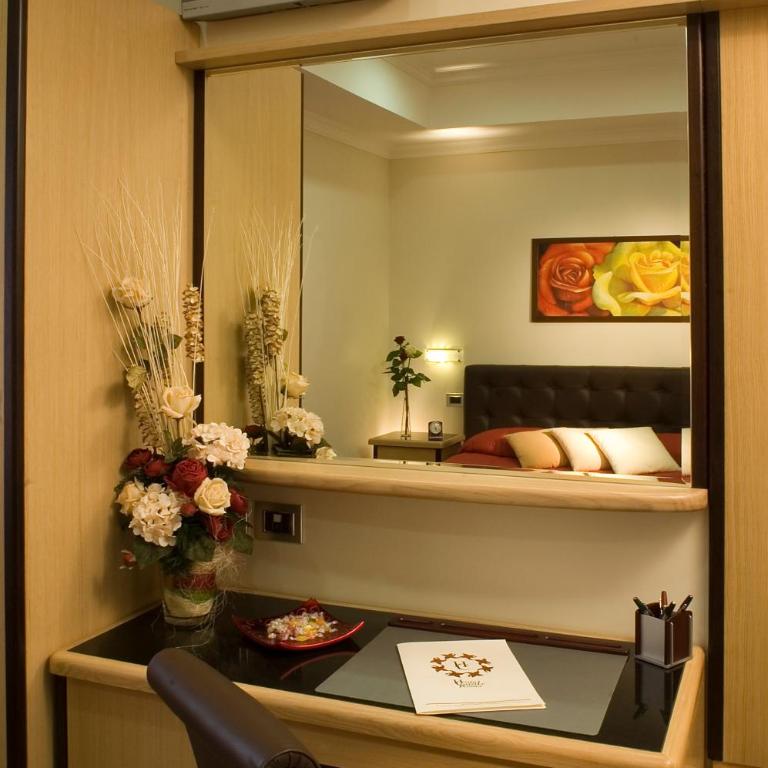 Hotel Castle - Superior Double Room - 4
