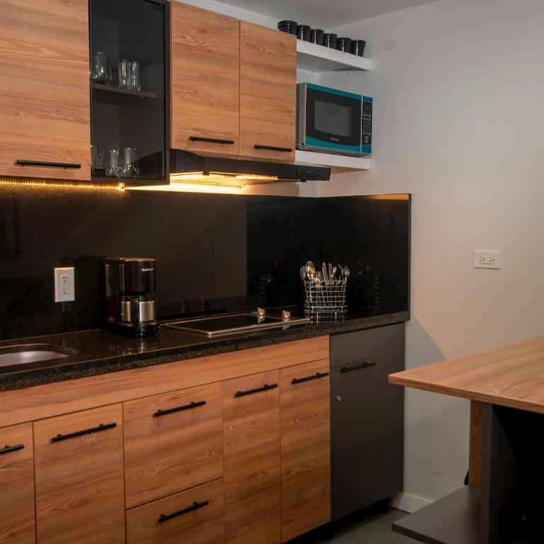 Céntrico Apartaestudio en el Parque de Poblado - Apartamento de 1 dormitorio - 1