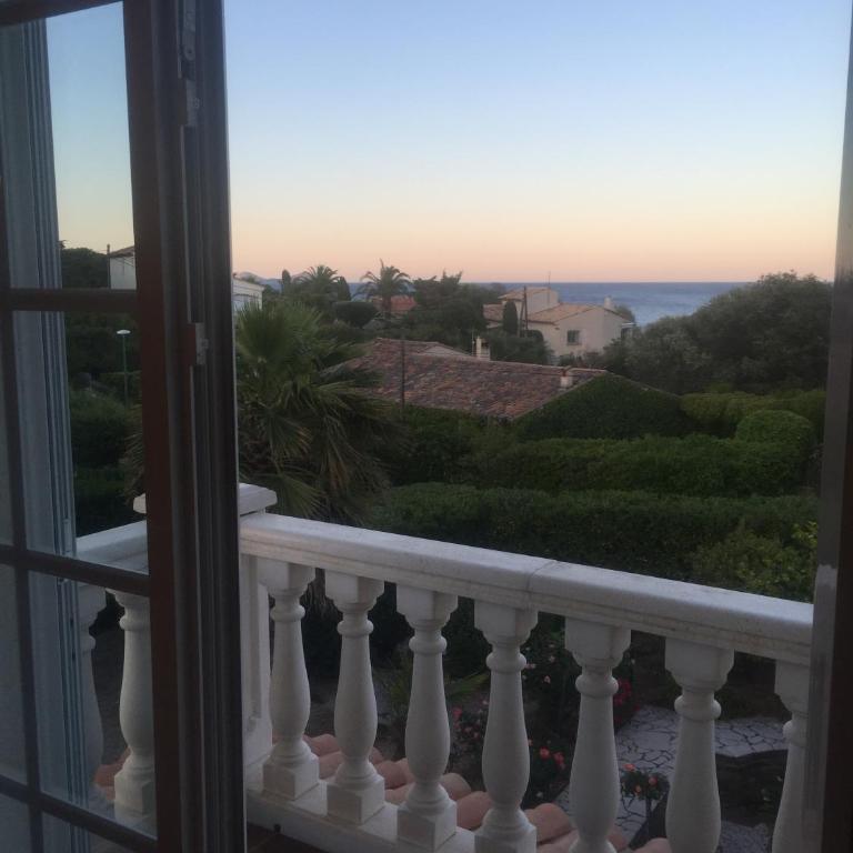 Villa Manù B&B Chambre D'hote - Chambre Double Deluxe - Vue sur Mer - 1