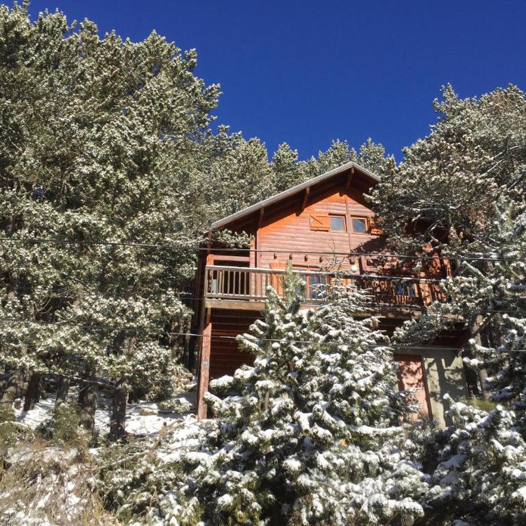 Chalet Vue sous cet Angles - Chalet - 1