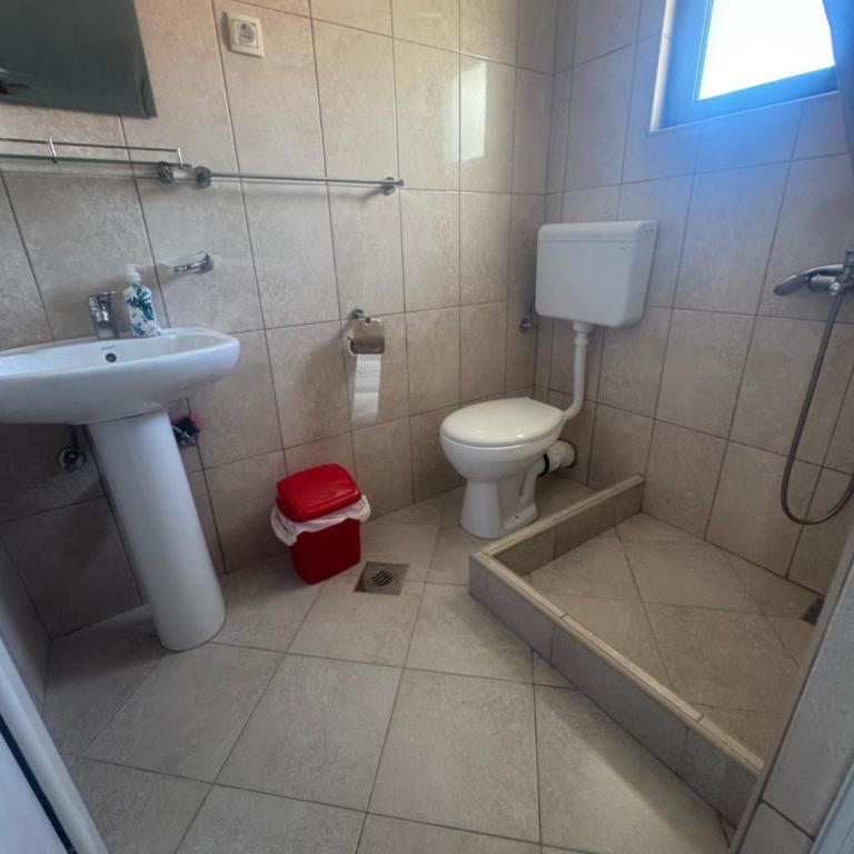 Apartments Radosevic - Trokrevetna Soba - 4