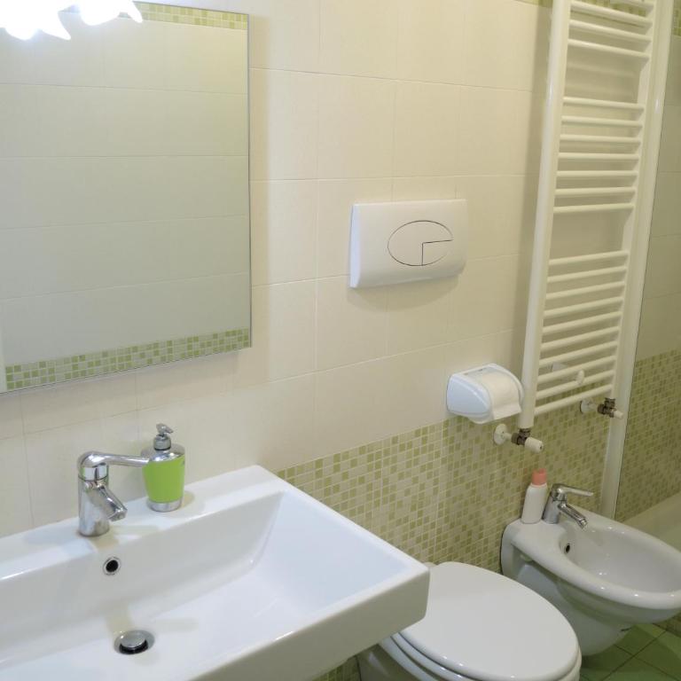 La Casa Di Ermelinda - Camera Tripla con Bagno Privato - 2