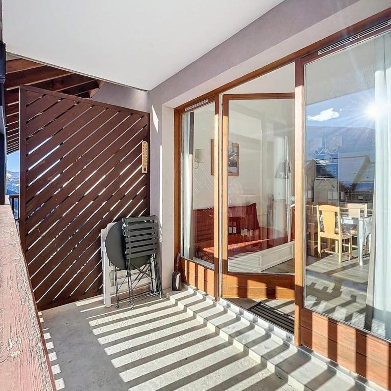 Le Renne Des Neiges- skis aux pieds - Appartement 2 Chambres avec Vue sur la Montagne - 10