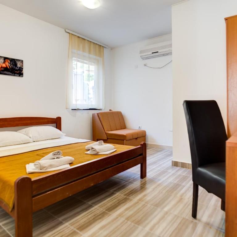 Apartments More 2 - Economy Double Room - 2
