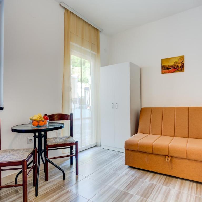 Apartments More 2 - Economy Double Room - 3