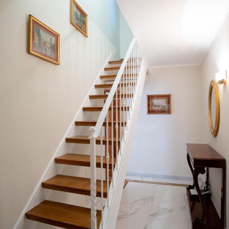 Casa Regina - Appartamento con 2 Camere da Letto - 2