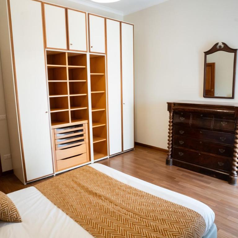 Casa Regina - Appartamento con 2 Camere da Letto - 8