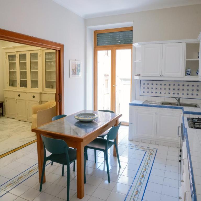 Casa Regina - Appartamento con 1 Camera da Letto - 7