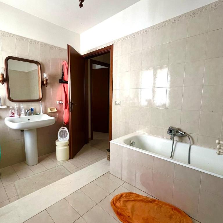 Villino con giardino privato - Casa con 3 Camere da Letto - 34