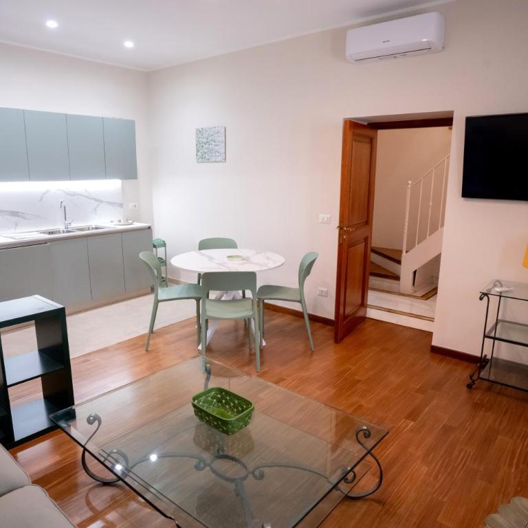 Casa Regina - Appartamento con 2 Camere da Letto - 19
